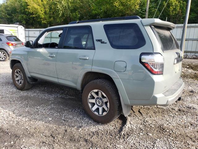 JTERU5JR6P6159159 - 2023 TOYOTA 4RUNNER SE GRAY photo 2