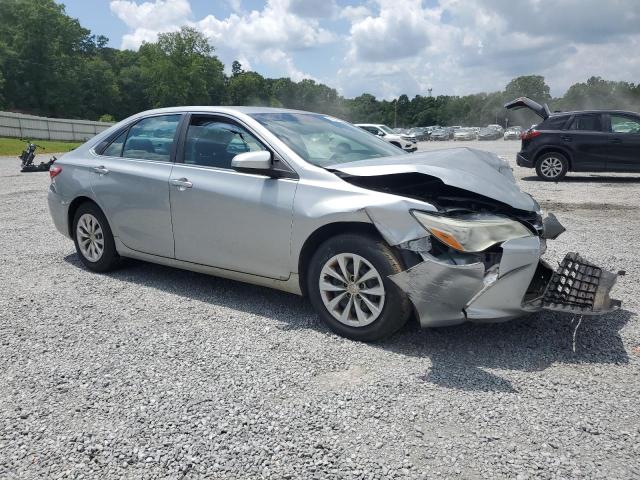 4T4BF1FK7GR570846 - 2016 TOYOTA CAMRY LE SILVER photo 4