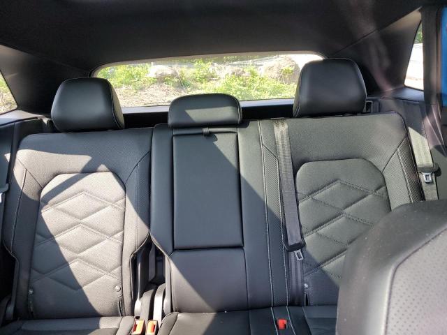 1V2KE2CA1RC228996 - 2024 VOLKSWAGEN ATLAS CROS SE BLUE photo 10