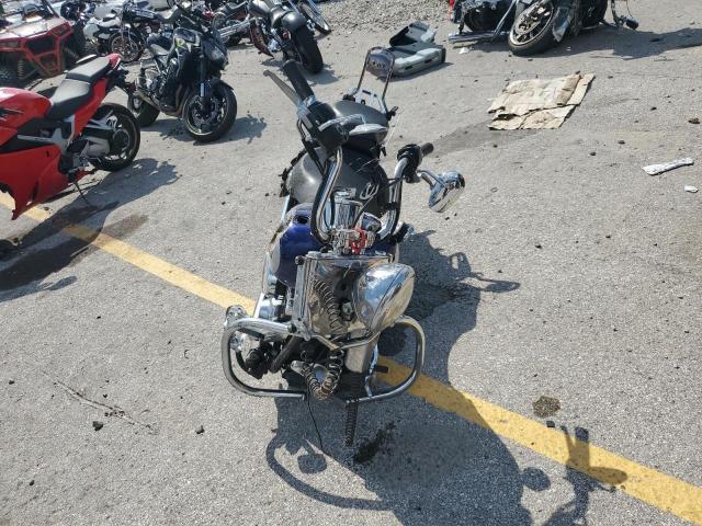 1HD1BWB136Y032473 - 2006 HARLEY-DAVIDSON FLSTCI ვერცხლისფერი ფოტო 2