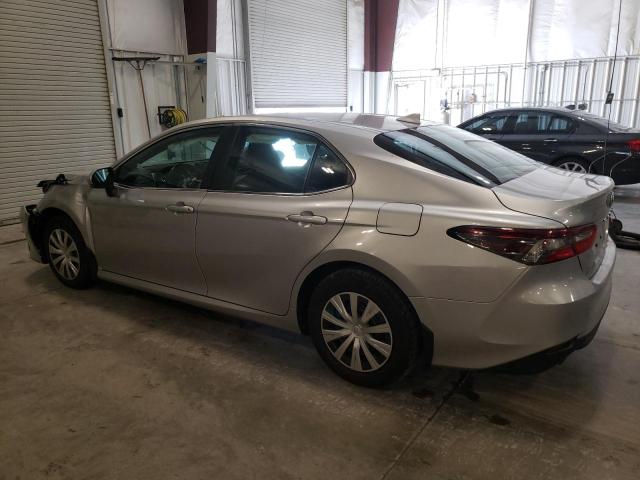 4T1C31AK0NU594269 - 2022 TOYOTA CAMRY LE SILVER photo 2