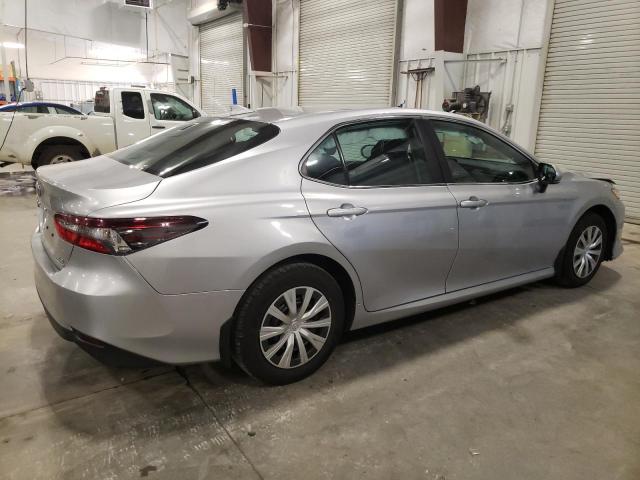 4T1C31AK0NU594269 - 2022 TOYOTA CAMRY LE SILVER photo 3