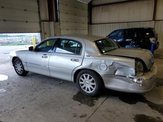 1LNHM82V37Y622114 - 2007 LINCOLN TOWN CAR SIGNATURE LIMITED SILVER photo 2