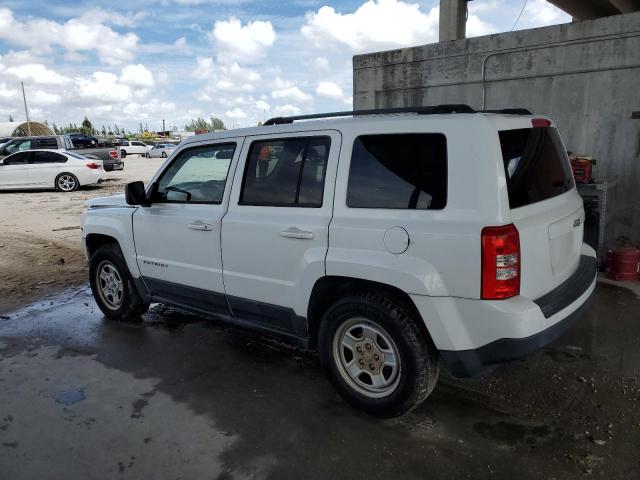 1C4NJPBB0DD130580 - 2013 JEEP PATRIOT SPORT WHITE photo 2