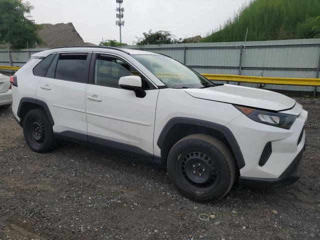 JTMG1RFV3KJ011753 - 2019 TOYOTA RAV4 LE Սպիտակ լուսանկար 4