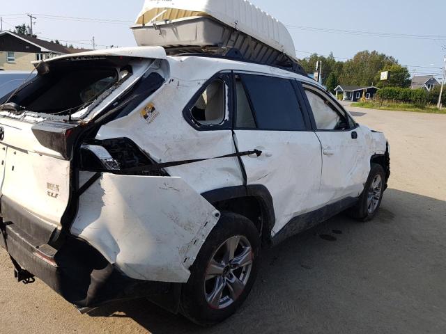 2T3R1RFV8PC324963 - 2023 TOYOTA RAV4 XLE WHITE photo 3