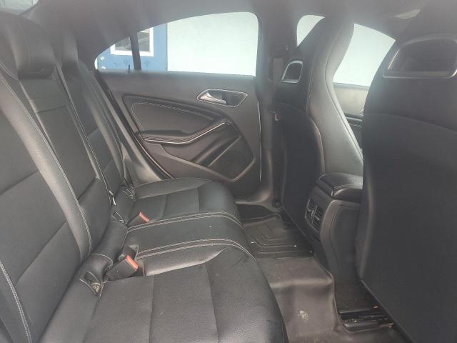 WDDSJ4GB7JN647574 - 2018 MERCEDES-BENZ CLA 250 4MATIC WHITE photo 10