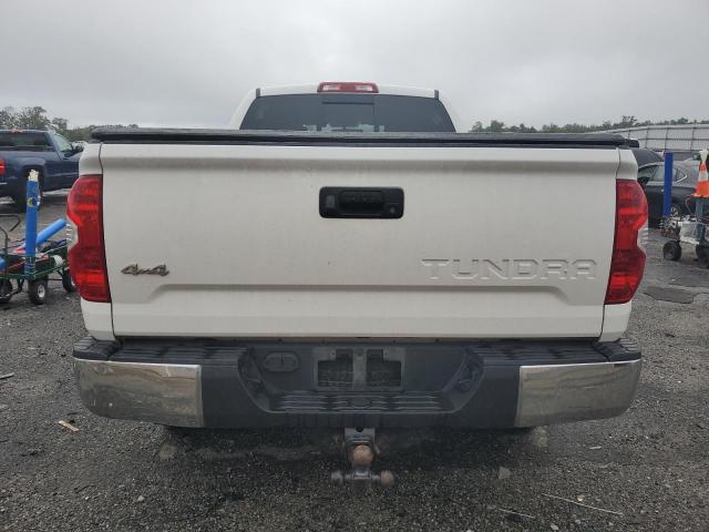 5TFUM5F11GX068134 - 2016 TOYOTA TUNDRA DOUBLE CAB SR/SR5 WHITE photo 6