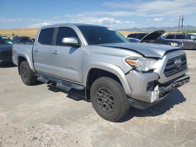 3TMCZ5AN8KM247552 - 2019 TOYOTA TACOMA DOUBLE CAB SILVER photo 4