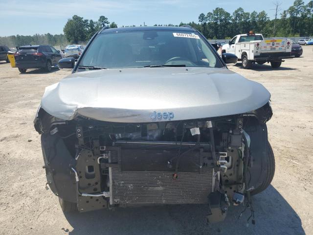 3C4NJDCB8NT142288 - 2022 JEEP COMPASS LIMITED SILVER photo 5