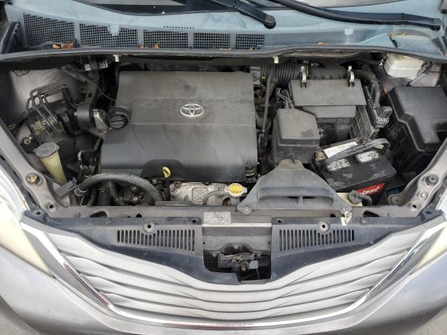 5TDYK3DC7DS389872 - 2013 TOYOTA SIENNA XLE GRAY photo 12