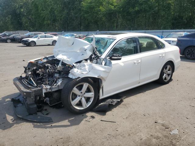 2013 VOLKSWAGEN PASSAT SE, 