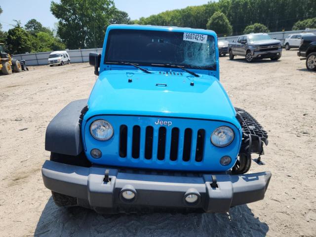 1C4BJWDG9JL829519 - 2018 JEEP WRANGLER U SPORT Mavi foto 5