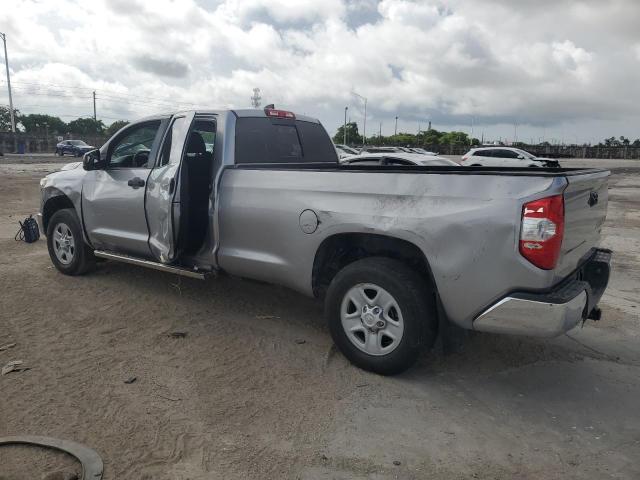 5TFTY5F13LX011251 - 2020 TOYOTA TUNDRA DOUBLE CAB SR SILVER photo 2