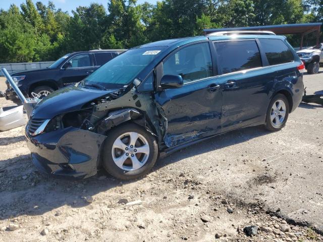 2011 TOYOTA SIENNA LE, 