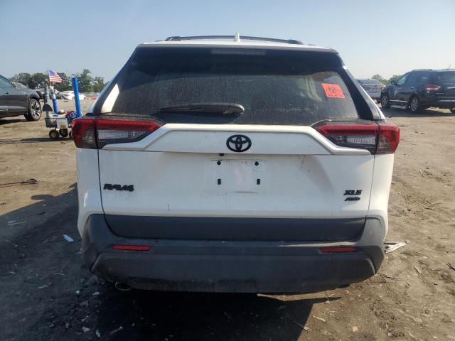 2T3P1RFV4RC455026 - 2024 TOYOTA RAV4 XLE Weiß Foto 6