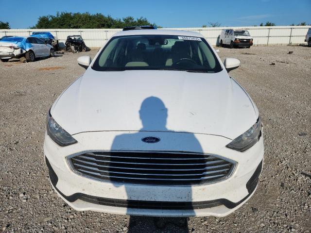 3FA6P0LU1KR242003 - 2019 FORD FUSION SE Weiß Foto 5