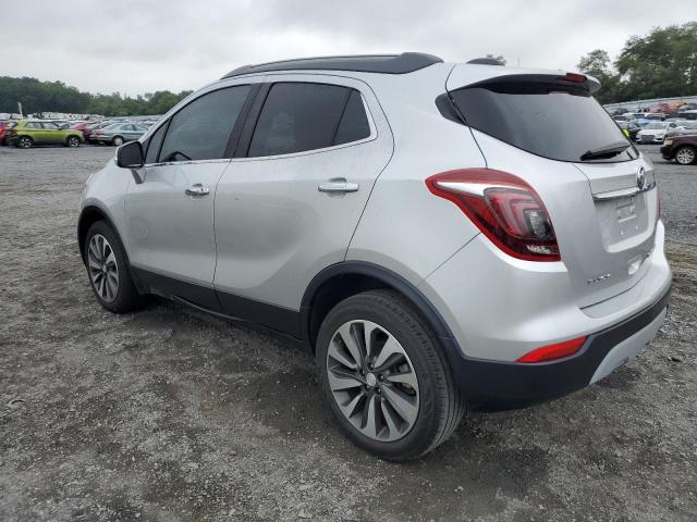 KL4CJBSB3JB534324 - 2018 BUICK ENCORE PREFERRED II SILVER photo 2