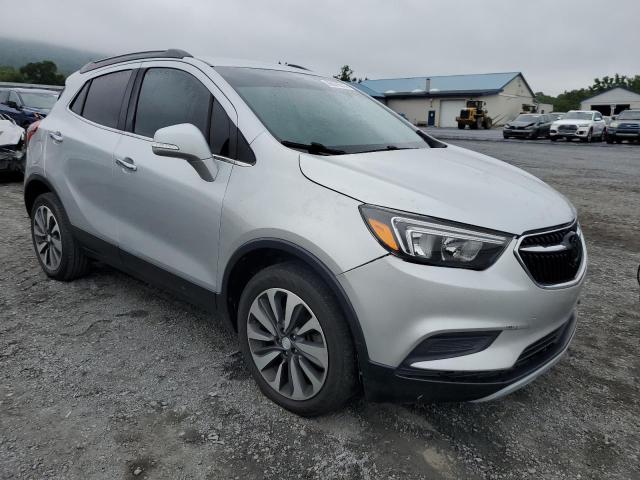 KL4CJBSB3JB534324 - 2018 BUICK ENCORE PREFERRED II SILVER photo 4