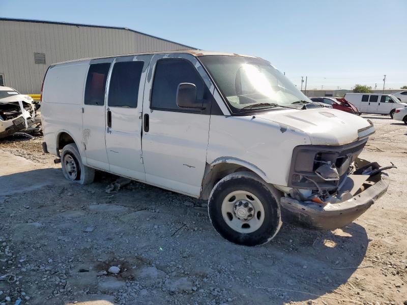 1GCGG25V371121846 - 2007 CHEVROLET EXPRESS G2 WHITE photo 4