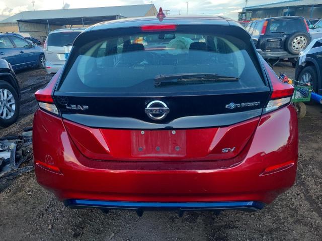 1N4AZ1CP8JC311853 - 2018 NISSAN LEAF S RED photo 6