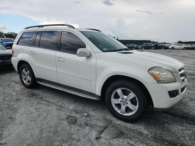 4JGBF71E18A366335 - 2008 MERCEDES-BENZ GL 450 4MATIC WHITE photo 4