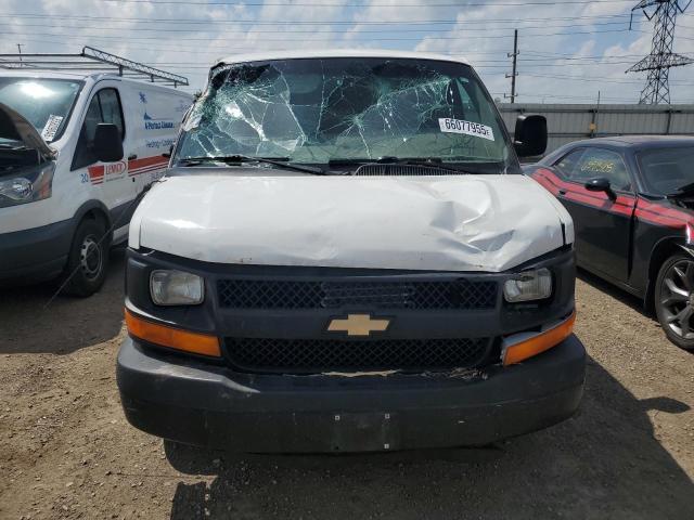 1GCSGAFX0E1130148 - 2014 CHEVROLET EXPRESS G1 WHITE photo 5