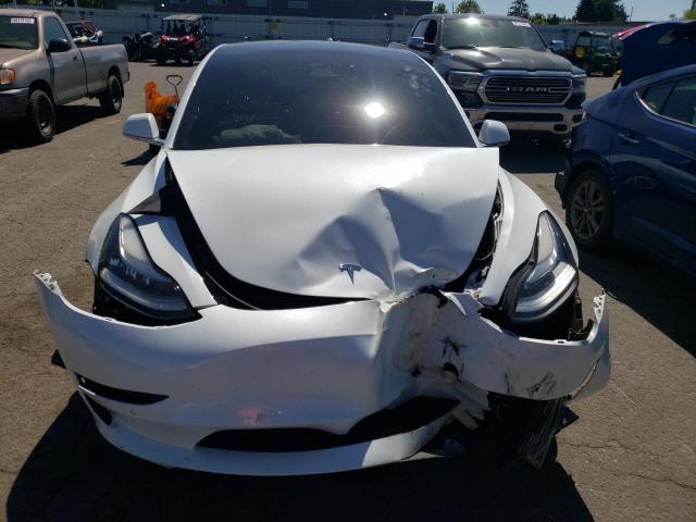 5YJ3E1EA7JF047356 - 2018 TESLA MODEL 3 Ақ фото 5