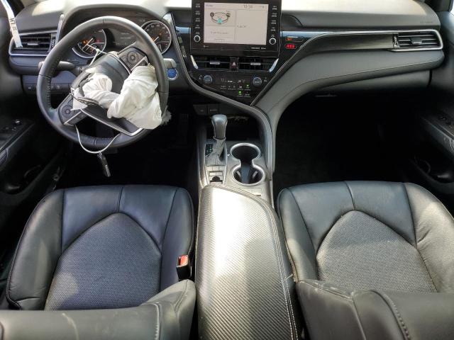 4T1F31AKXMU025554 - 2021 TOYOTA CAMRY XLE SILVER photo 8