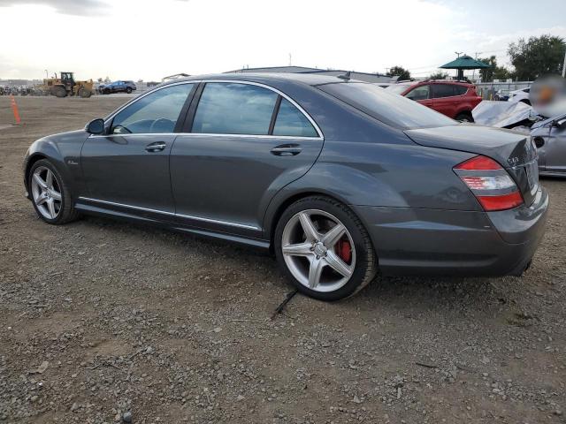 WDDNG77X29A274813 - 2009 MERCEDES-BENZ S 63 AMG GRAY photo 2