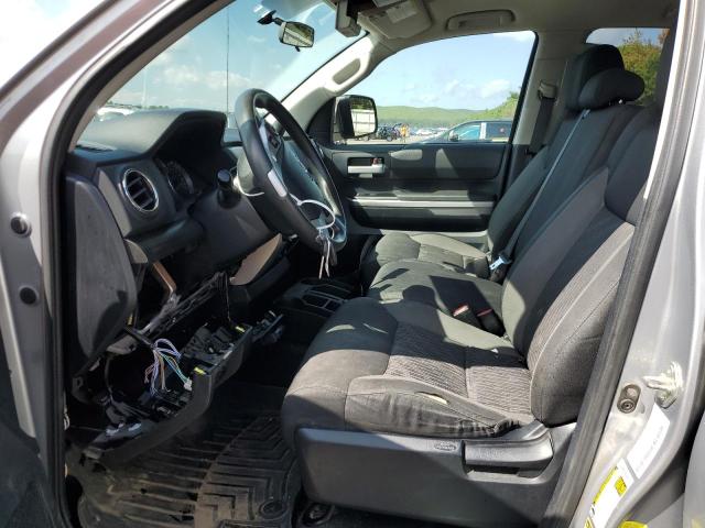 5TFUY5F10EX330517 - 2014 TOYOTA TUNDRA DOUBLE CAB SR/SR5 SILVER photo 7