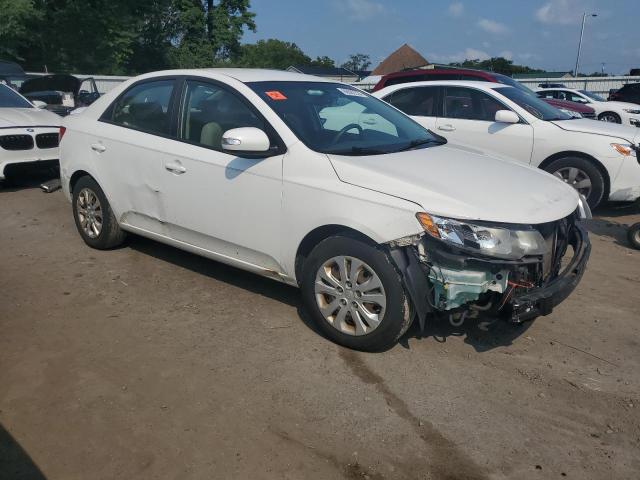 KNAFU4A26A5175263 - 2010 KIA FORTE EX WHITE photo 4