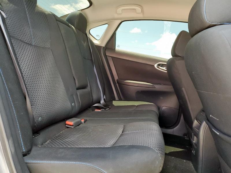 3N1AB7AP7KY411040 - 2019 NISSAN SENTRA S ნაცრისფერი ფოტო 10