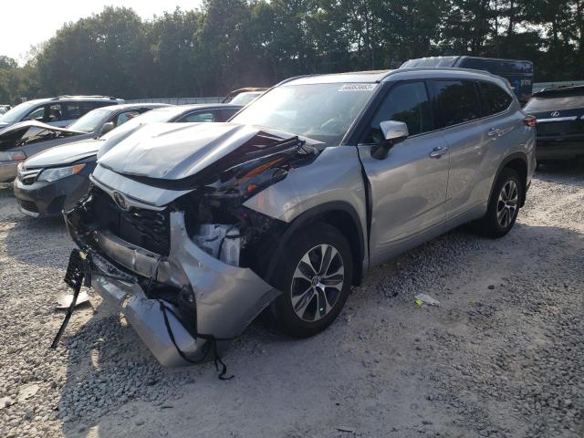 5TDGZRBH9NS230183 - 2022 TOYOTA HIGHLANDER XLE Gümüş foto 1
