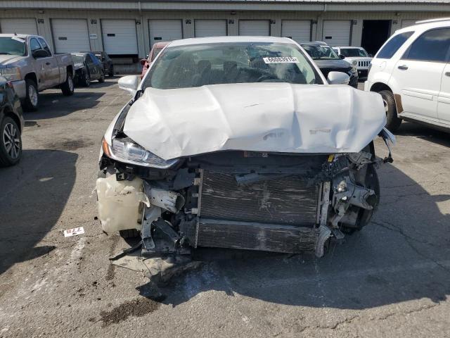 3FA6P0HD6ER328047 - 2014 FORD FUSION SE თეთრი ფოტო 5