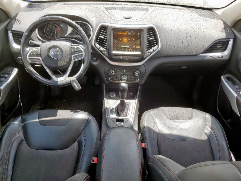 1C4PJMBBXHW601376 - 2017 JEEP CHEROKEE TRAILHAWK WHITE photo 8