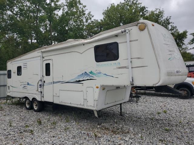 4YDF3292634502197 - 2003 KEYSTONE MONTANA WHITE photo 1