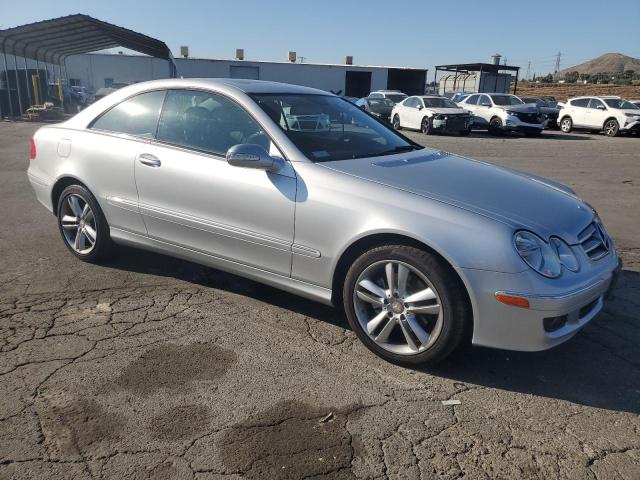 WDBTJ56H38F244219 - 2008 MERCEDES-BENZ CLK 350 SILVER photo 4