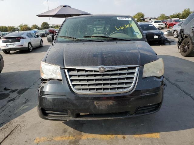 2A4RR2D12AR344569 - 2010 CHRYSLER TOWN & COU LX BLACK photo 5