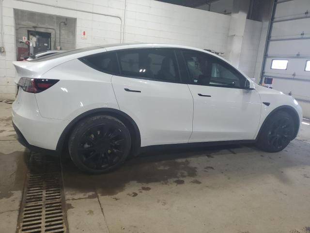 5YJYGDEE3MF144451 - 2021 TESLA MODEL Y WHITE photo 3