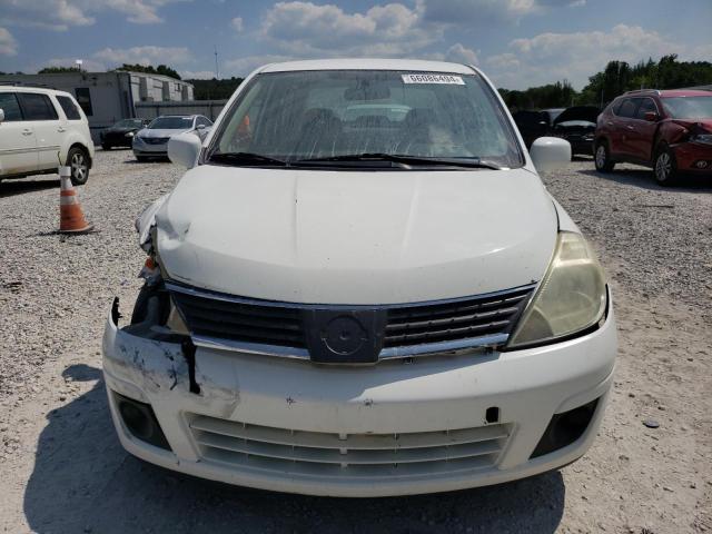 3N1BC11E89L414243 - 2009 NISSAN VERSA S WHITE photo 5