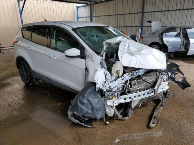 1FMCU0G90KUC34460 - 2019 FORD ESCAPE SE WHITE photo 4