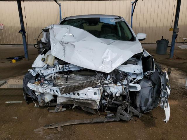 1FMCU0G90KUC34460 - 2019 FORD ESCAPE SE WHITE photo 5