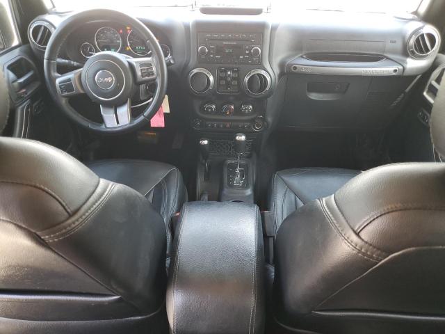 1C4BJWEGXJL840382 - 2018 JEEP WRANGLER U SAHARA შავი ფოტო 8