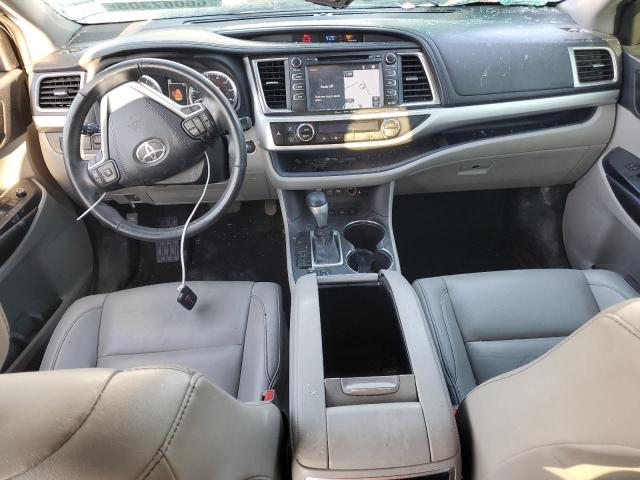 5TDJZRFH4KS735222 - 2019 TOYOTA HIGHLANDER SE Белый фото 8