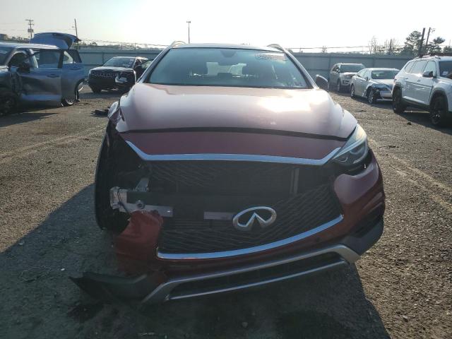 SJKCH5CR4JA051958 - 2018 INFINITI QX30 BASE RED photo 5