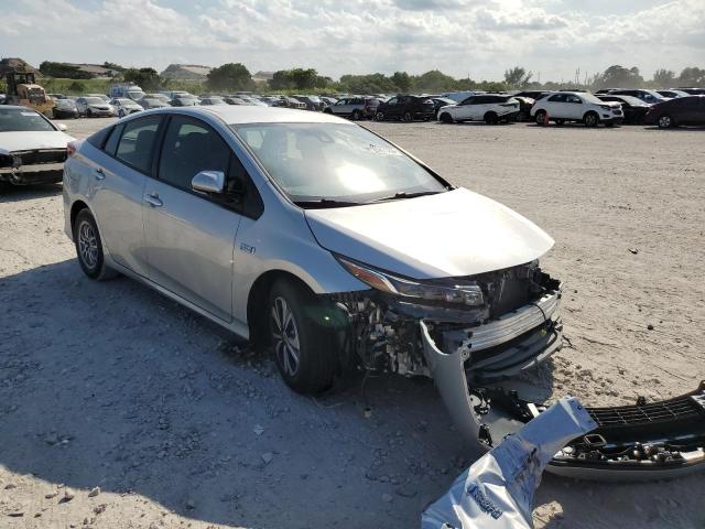 JTDKARFP1J3076471 - 2018 TOYOTA PRIUS PRIM 银色 照片 4