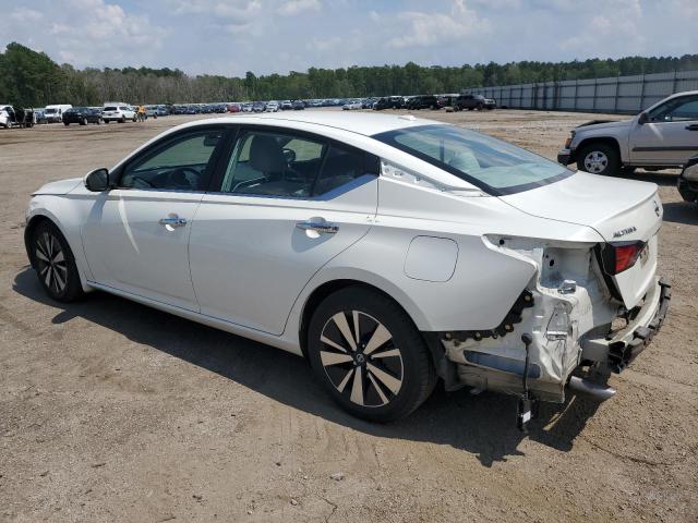 1N4BL4DV5MN363602 - 2021 NISSAN ALTIMA SV WHITE photo 2