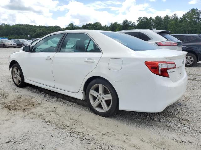 4T1BF1FK2DU687806 - 2013 TOYOTA CAMRY L WHITE photo 2
