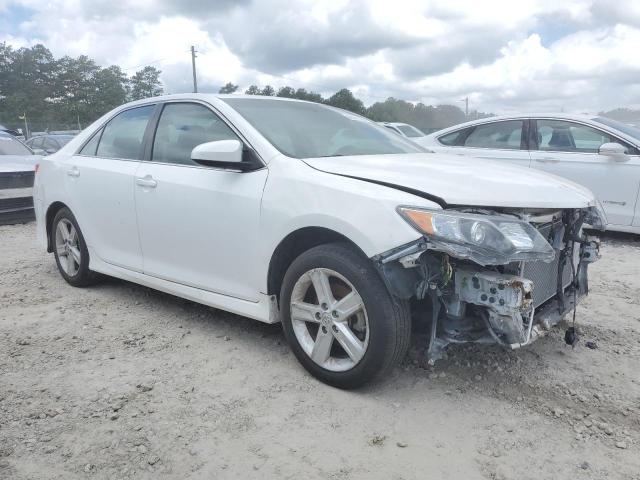4T1BF1FK2DU687806 - 2013 TOYOTA CAMRY L WHITE photo 4